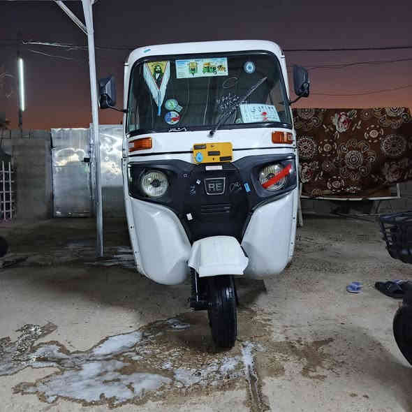 سلام عليكم تكتك للبيع موديل2022 شهر5بس دوس معمرات ولباقي كلهةبلادية عنوان مدينة الصدر رقم الهاتف ***********
