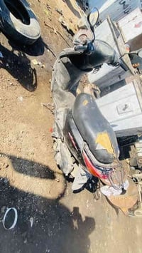 بريزات عدد 2  كوم حديد كوم حديد ابيعهن ثنينهن  السوده كايمه شغاله  وال...