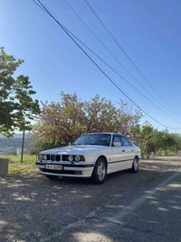 BMW 525 1993 بي ام ٥٢٥ موديل ١٩٩٣ اوتوماتيك  رقم دهوك هزة وسنوية جديدة...