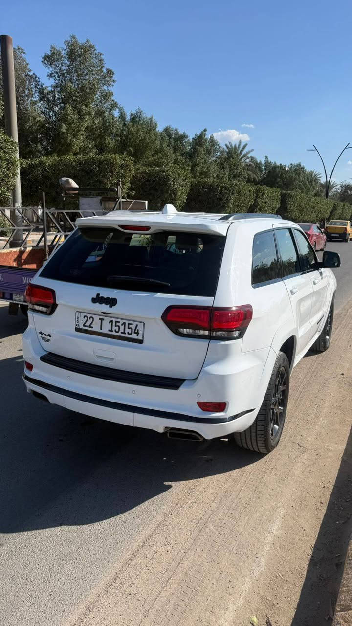 جيب لاريدو 2021 ماشيه حقيقي ٤٢الف مواصفات فول شركة هارلي خليجيه مكفوله كفاله عامه من الصبغ والضربه السعر /365 بيها مجال شي بسيط السياره بسمي
***********
