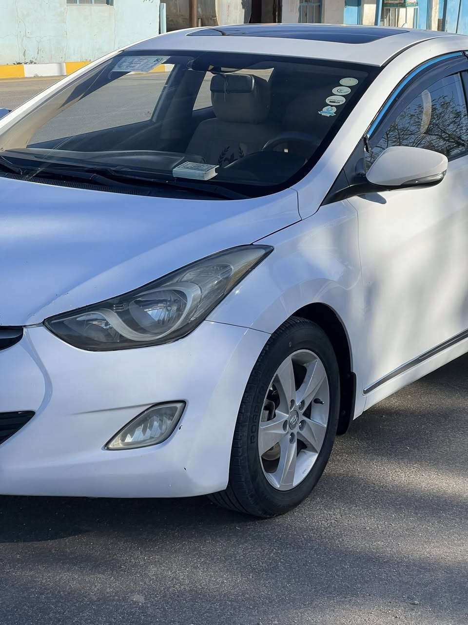 السلام عليكم 
للبيع 
الانتره 2014
 خليجي 
صبغ دوسات جماليه 
محرك 1800
مواصفات فول عده  بصمه 
رقم أربيل 
سعر 115وبيها مجال***********
