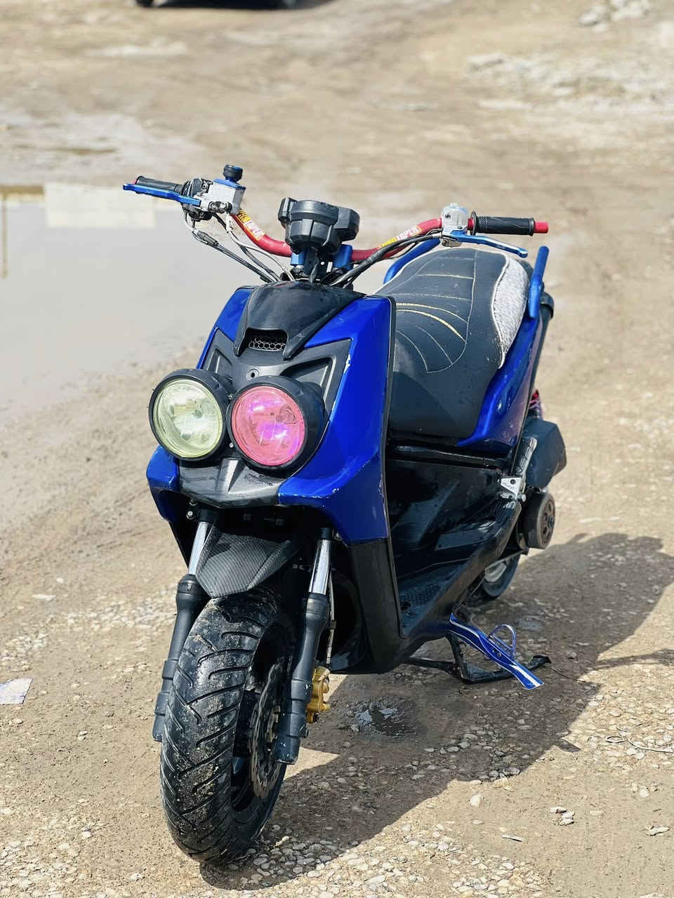 السلام وعليكم شباب دراجة سكنس دراجة فول مواصفات كفالة عامة السعر 900 وبها مجال مكاني بعقوبة تقاطع القدس خاص مفتوح وهاذة رقمي ***********
