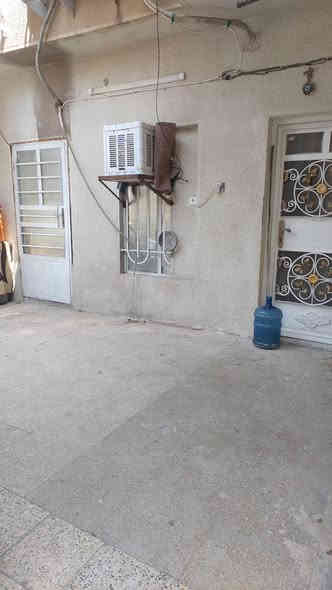 للبيع المساحة 105 بغداد الحرية 
النزال 15 واجهه 7  
مسلح  السعر ٢١٠
الطابق الاول 3 غرف وخدمات + طرمة جبيرة
الطابق الثاني بي غرف  وحده وغرفتين ساندويج + خدمات 
للاستفسار ‭0787 694 2486‬
