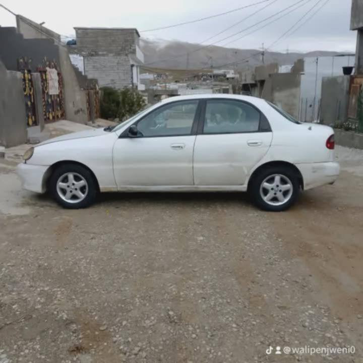 سياره دايو لانوس.موديل١٩٩٧. گير عادي ته بريد له سه ر سويج سه نه وي تا زه يه گيرو مه كينه به شه رت. كاره باي مه زبو ته سعري 29$ معامه له *********** السليمانية, العراق
