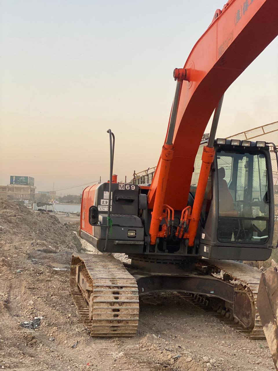 حفاره z3
للبيع موديل 2014
رقم بصره
مكفوله من صبغ وتبديل
سعر 4 ونص وبيهه مجال
لاستفسار اتصل بلرقم
***********
مكان حله
مكلف بلنشر
