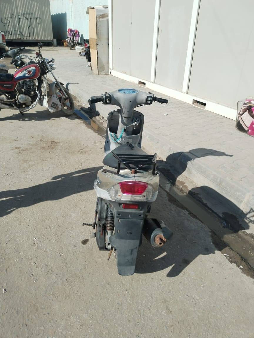 سلام عليكم دراجه ماكس منغولي مكفوله جاهزه من كلشي كهربائيات كله شغاله شرط مامفتوحه *********** شراي ينتصل مو شراي لا ينتصل
