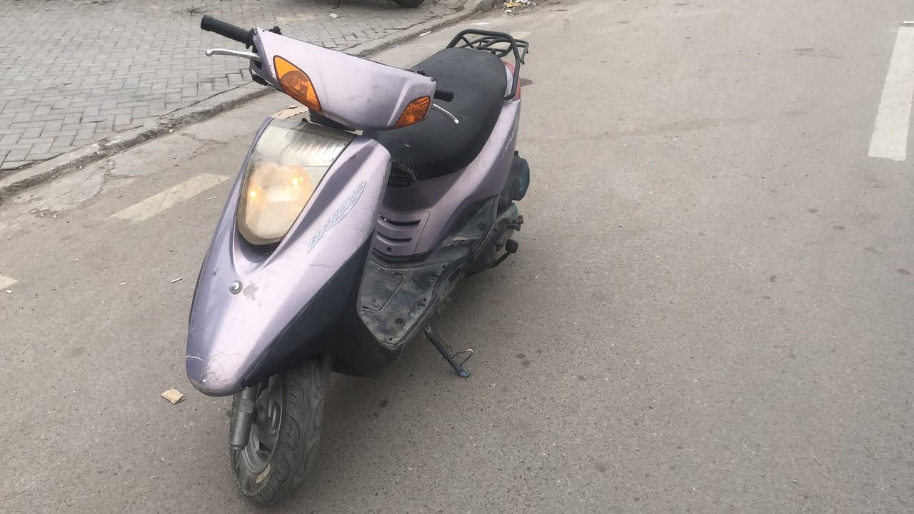 سلام عليكم دراجه بريز دراجه بلاديه كله شغال هورن سلف كيج بنزين وسرعه واشير وليت وبك ليت قفل جنطه وصندوك كله بلادي نكره 
مكاني الشعب 
السعر 500. وبيهء مجال 
للطيبين. ***********
