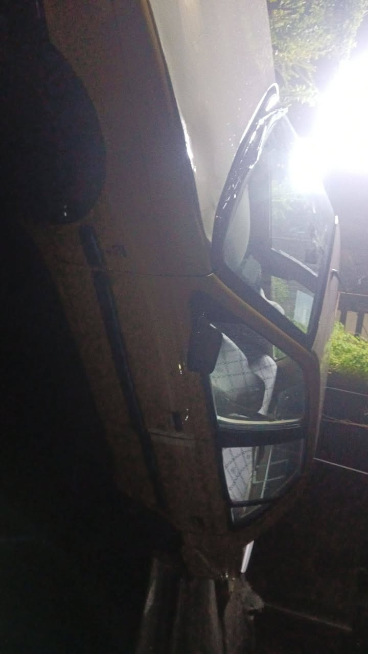 بيجو GLX405 موديل 2010 سياره ترايه كلش حلو باتري جديد داينمو جديد باور بلاد كلش حلو مكينه بيه خيط تبخير سياره كلش نضيفه صدرها نص عمر يرادله تخم تاير لباقي كله مكفول ماكو شي مبدل بيه علبلاد سعر 25وبيه مجال تحويل ثاني يوم ***********واتساب
