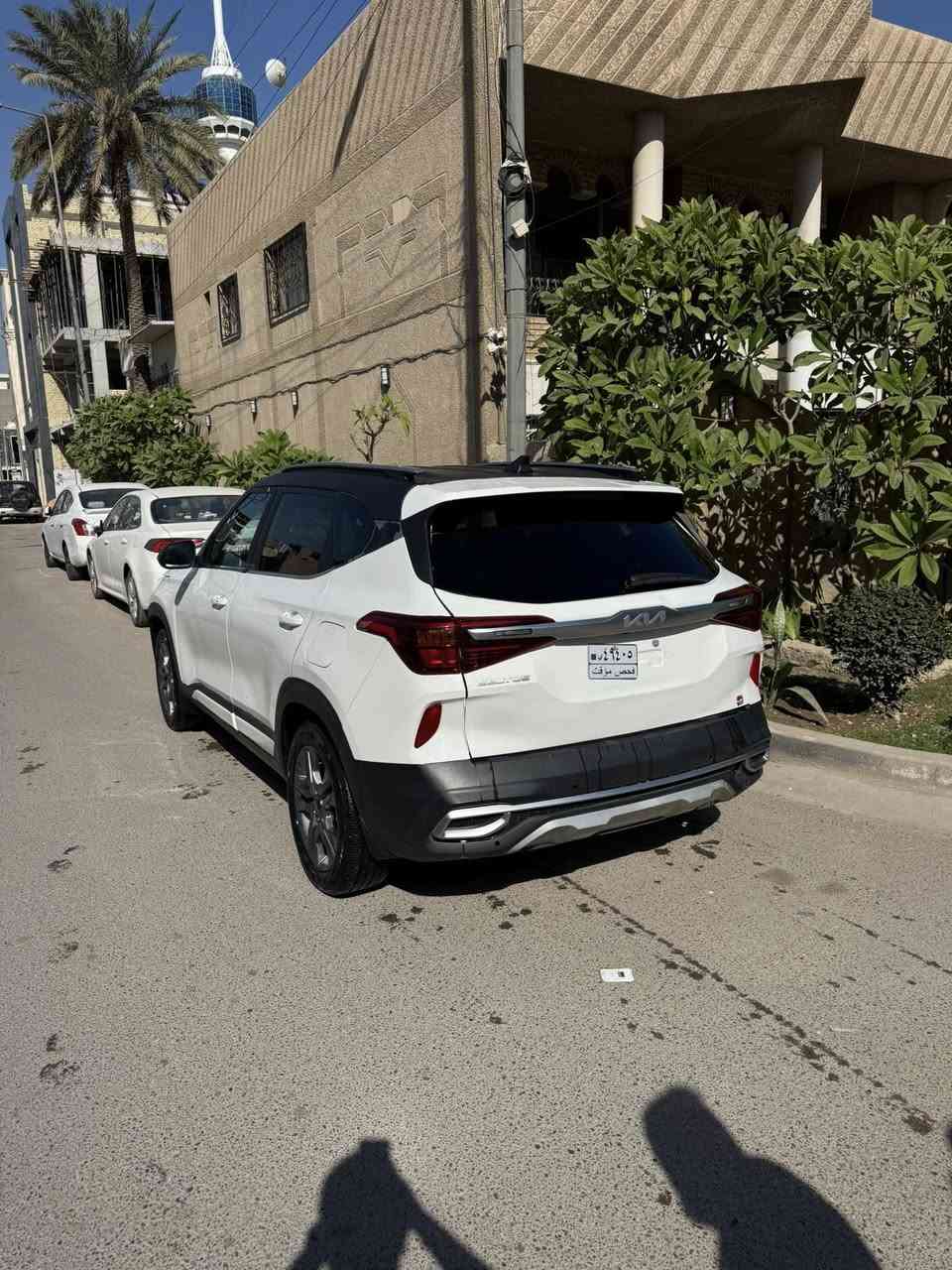 كيا سلتوز ٢٠٢٣ فول
ماشيه٢٧ كيلو 
حادثها موضح بالسونار
سعرها 115
مكان سياره اليرموك 
للاستفسار ***********
