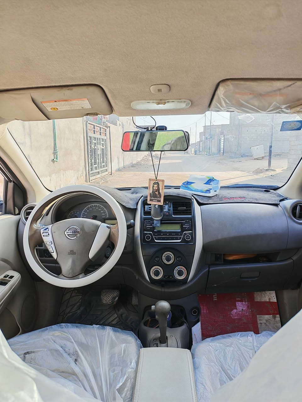 سني هندي 2019 رقم بصره سنوية جديده وهزه جديده وبأسمي سياره حداديه كامله وادامه للسياره كامله كلشي جديد باقي التفاصيل اتصل على رقمي ***********
