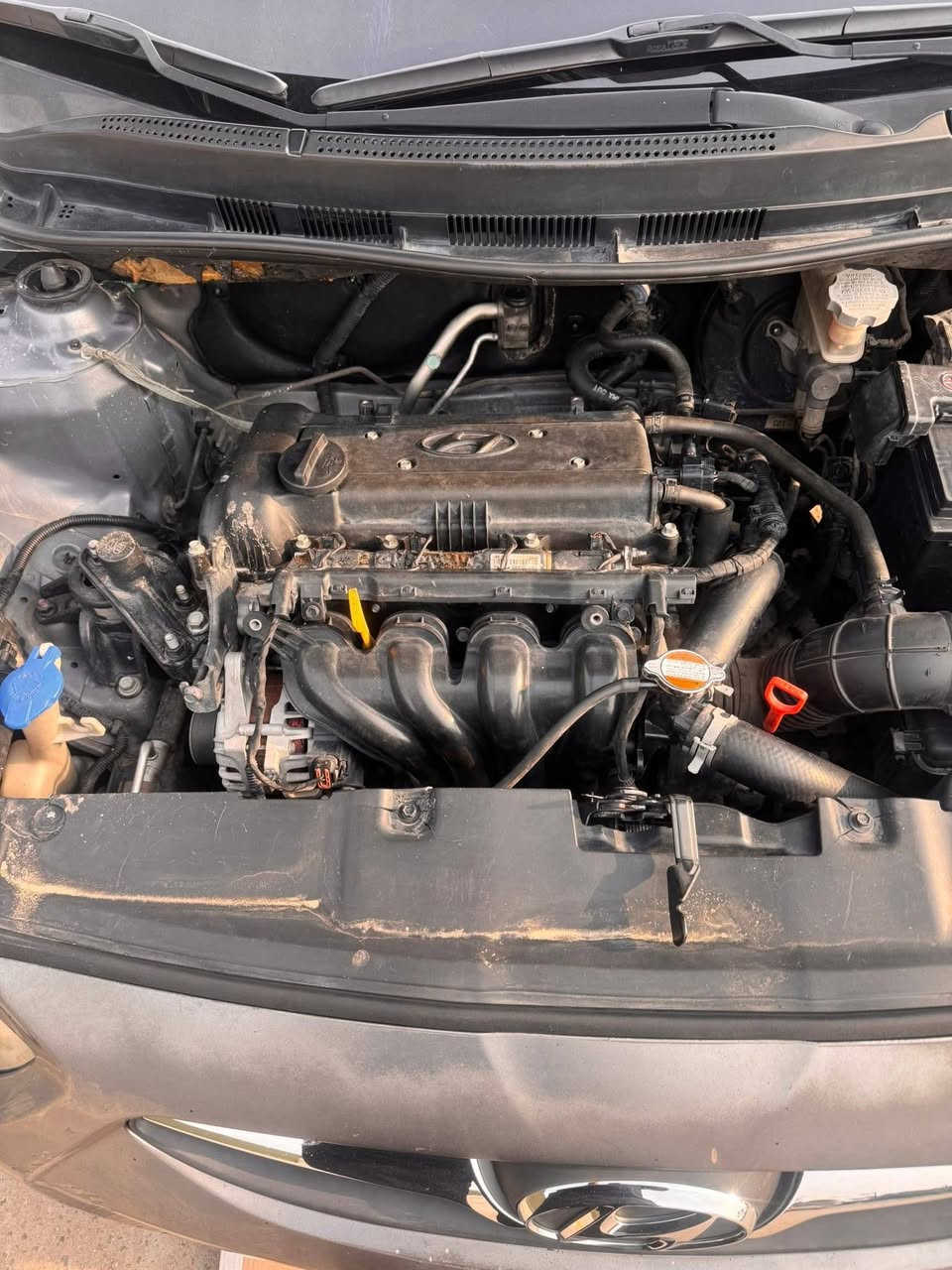 اللهم صل على محمد وال محمد٠٠ياالله ياكريم
للبيع سياره إكسنت لون رصاصي
موديل ٢٠١٥  وارد خليجي السياره بدون اي حادث فقط طخات مع جراد بسيط  رقم السياره بغداد بأسمي ثاني يوم احول الك 
مواصفات السياره ١تحكم ستيرن٢تحكم مري٣شاشه ٤اوفر درايف ٥محرك دبل قطره٠٠تبريد على الفحص ٠٠سياره ما تخسر عليها دينار٠٠
باقي التفاصيل على الخاص  اوالاتصال 
*********** أبوعلي العنوان بغداد البلديات تقاطع المرور
