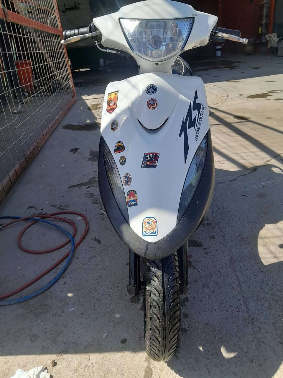 سلام عليكم
مكس عدله مكينه مكفوله 
اشاير  لاايت كله شغل سالف هندر
سعرها ٥٥٠ بيها مجال خادم الطيبين 
بغداد زعفرانيه شارع كهرباء 
رقم ***********
