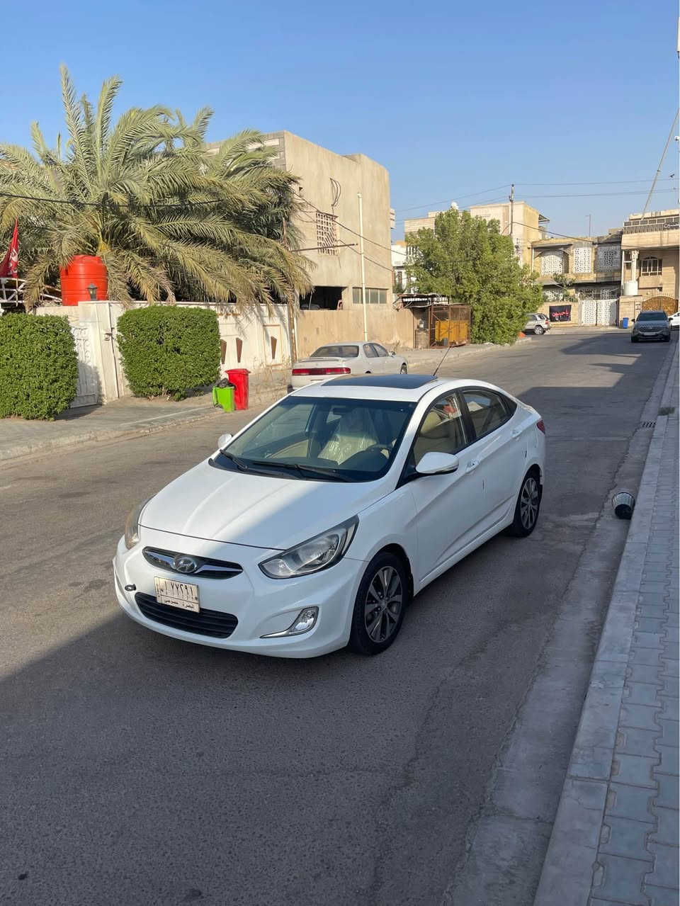 أكسنت 2015 خليجية محرك 1600 دوش سيارة فول مواصفات شاشة و كامرة خلفية و فتحة سقف ويل كب سيارة ماشية 76 الف بيها تبديل باب السيارة جاهزة تخم تاير و تبريد شغال و كفالة كير و محرك السعر 90 ورقة وبيها مجال للشراي رقم بصرة تحويل ثاني يوم رقمي *********** البصرة, العراق
