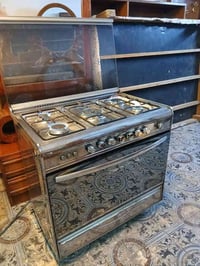 ٠٧٧٠٦٨٦١٠٧٩ شراي يراسلني واتساب  سعر كلش مناسب   طباخ يونيفرسال ٥ عيون...