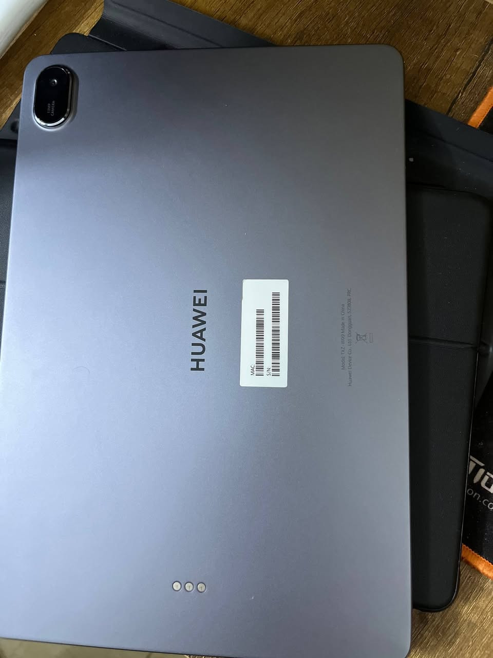السلام عليكم ورحمة الله وبركاته
أيباد HUAWEI MatePad 11.5
مستعمل نظافته عالية مع الكيبورد بس بدون قلم
السعر 400 وبي مجال
العنوان بغداد الدورة 
***********
