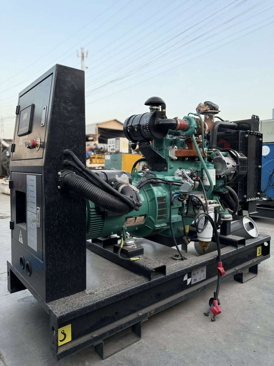 سلام عليكم
للبيع مولده كمنز امريكي (4) سلندر
ستندر ما مفتوح بلادي اوربي (50kv) 
ساعات العمل // 13 // موديل 2019
العنوان أربيل // استفسار واتساب  ***********//***********
توصيل لجميع محافظات العراق موجود🚛
