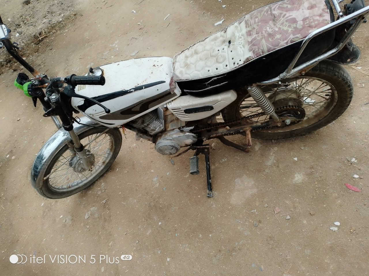 السلام عليكم دراجه للبيع ب 175 وبيهة مجال عوزهة بس تجفيت
***********
