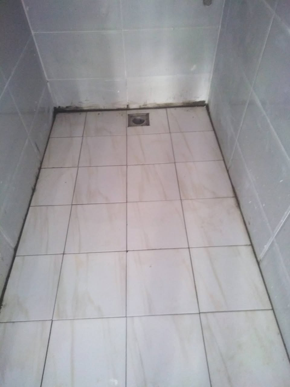 السلام عليكم
خلفه سيراميك وجميع أنواع إلا أرضيات وتغليف الدرج متفرغ حالياً


**إذا كنت صاحب هذا الإعلان وتريد حذفه لأي سبب، رجاءا أرسل رسالة إلى الدعم الفني**