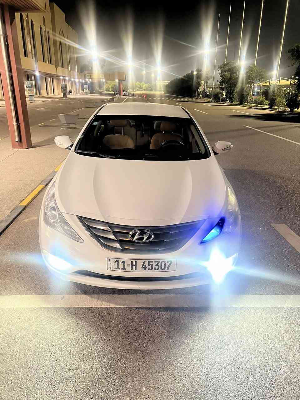 سلام عليكم مرخصت الادمنيه.        
سياره سوناته موديل 2013 
مكينه 2400  
خليجي مكفول فقط عدك بلباب تكحيل 
 و الجاملق الوره بارد 
السياره كفاله من لضربه و الصبغ 
و مكينه واحد عله واحد 
رقم بغداد سنويه بمته ميعجبك تحول 
ماشيه السياره ٢٢٠ ك
هذا السبوع كملتهه ادامه شاهد الله 
السعر 143$
للتواصل ***********
