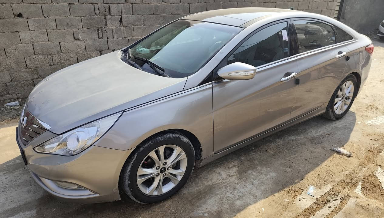 للبيع سوناتا 2014 (ادوات متومه)  بيه كصه سياره دخول جديد جاهزه تخم تاير تبريد حداده 52$
*********** واتساب
