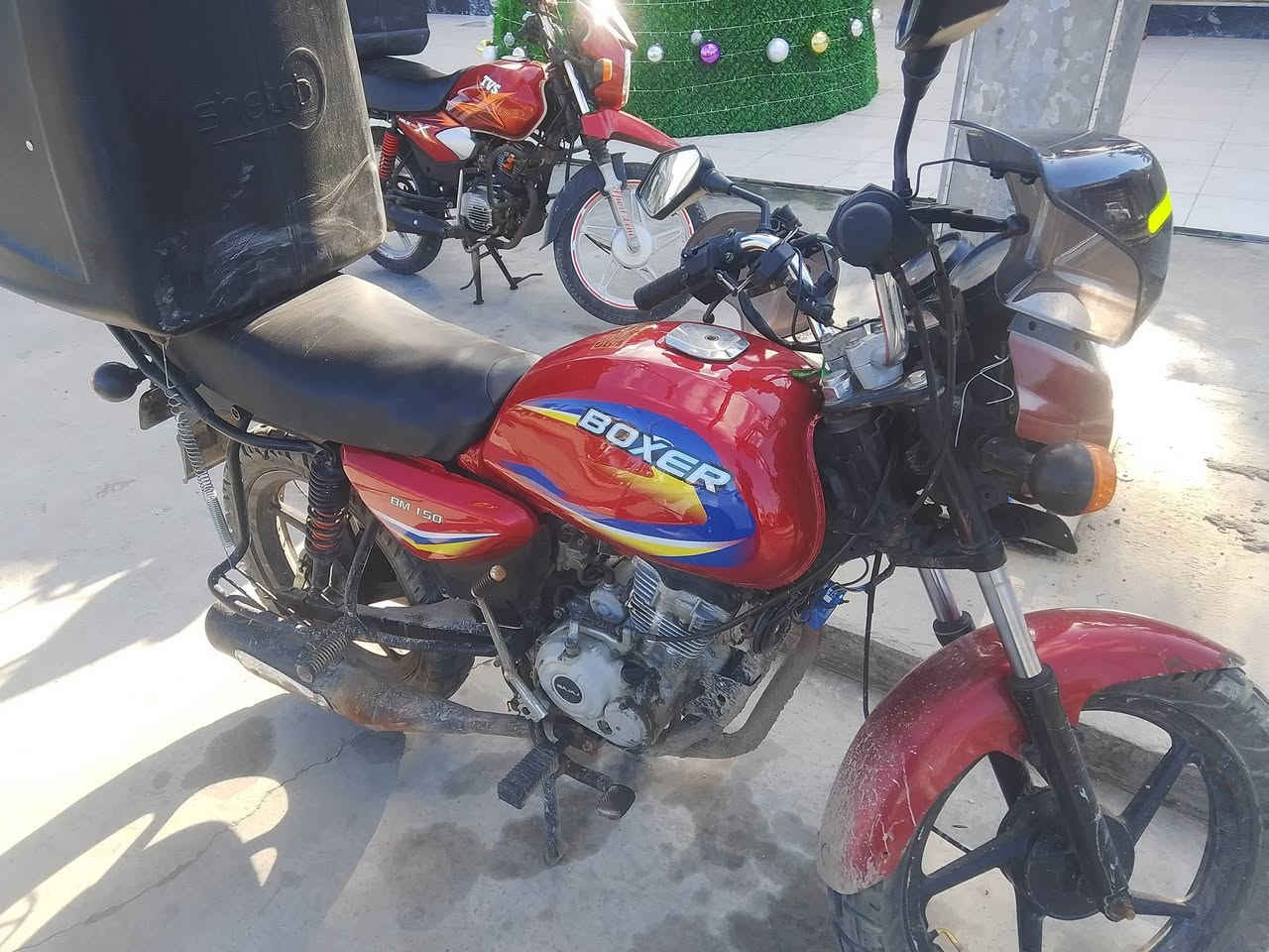 السعر 650 بدون اوراق الموديل 19 المكان بغداد الطالبيه ***********
