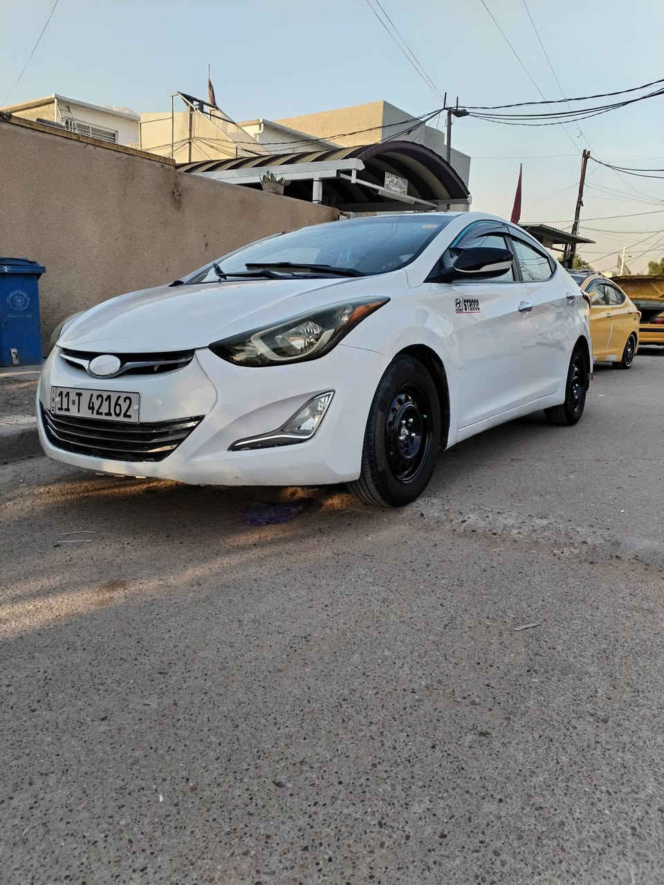 السلام عليكم ورحمة الله وبركاته النتره ٢٠١٦ وارد امريكي مصبوغه عام كانت بيها جراد عندي صوره بعد صبغ قبل صبغ لها حادث جاملغ أمامي سياره جاهزه من كلشي السعر ١٠٠ العنوان بغداد جسر ديالي رقمي ***********
