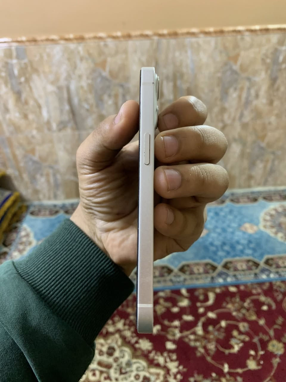 سلام عليكم
ايفون ١٣ عادي

ذاكرة ١٢٨ 

بطارية مستبدل اصلية شرط 

شرق اوسط مو امريكي 

جدا نظيف غير بطارية مكفول 

سعر ٤١٥ وبي مجال 

مكاني بغداد الامين الثانية 

  متوفر واتس فقط 

 ***********
