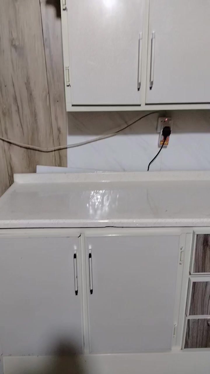 السلام عليكم كاونتر للبيع نضيف مثل ما واضح بصوره ويا ساحبه وطباخ ممستخدمات ابد ولا مره للبيع 
السعر 550وبي مجال


**إذا كنت صاحب هذا الإعلان وتريد حذفه لأي سبب، رجاءا أرسل رسالة إلى الدعم الفني**