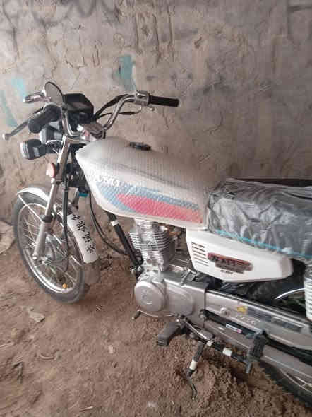 دراجة نامه تعمير ٢٥ فول نضافه حله من صوره تعمير كله شلامجه كلك سويلك مكاتبه عن صرقن تكفل بكلشي فيس ما متواجد تصال *********** سعر تصل وتدلل
