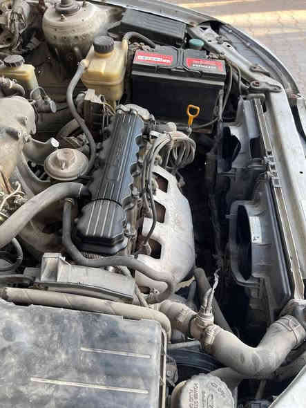 السلام عليكم 
سيارة لكنزا  2000 جاهزه تبريد كهربائيات حداديه مكينه 2000 حاويه السعر 35 ورقه بيها مجال بسيط للاستفسار ***********
