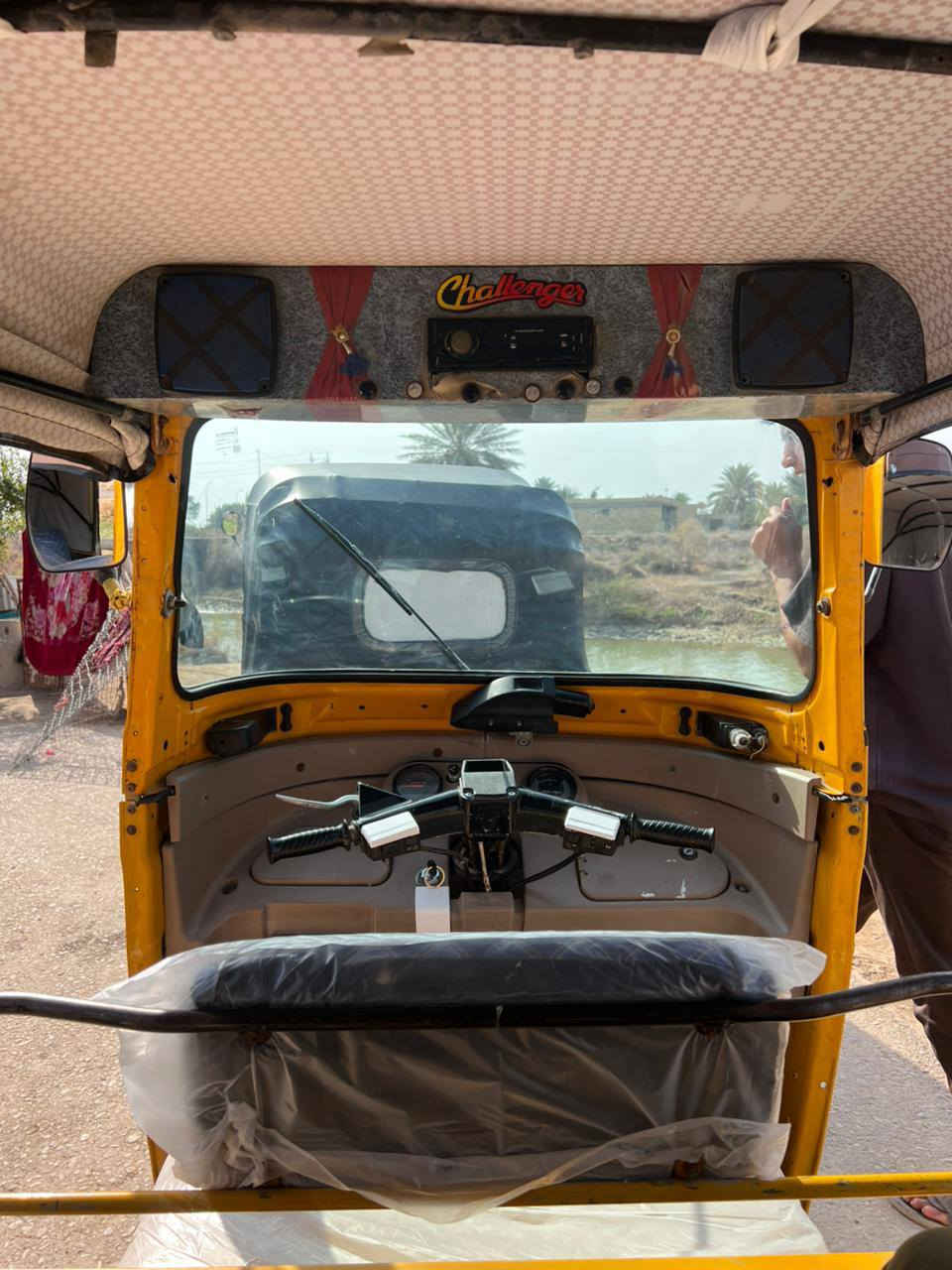 سلام عليكم تكتك للبيع موديل 19شهر 12كشره كفاله من الضربه فقط زلغ بصفحه تكتك حلوه مرتبه مال جناي مكينه ناعمه وحلوه مبدل بس ولفات بيه فراش دوشمه لايت زنون اشاير تخم تأير جبلي سعر 4و800وبيه مجال شراي اتصل أو واتساب ***********
