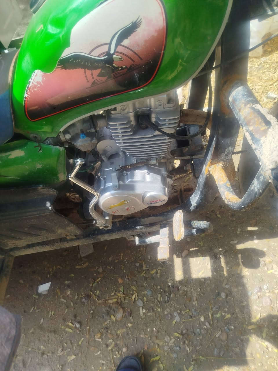 السلام عليكم ستوته موديل 19 محرك 25 جديد صارله شهرين من شديته مكفوله ركبه وشاصي مكاني حله سيطره الاثار بمليون و500 وبيه مجال قليل ***********
