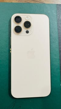 ايفون ١٦ برو ماكس • ٢٥٦ • بطارية ١٠٠%