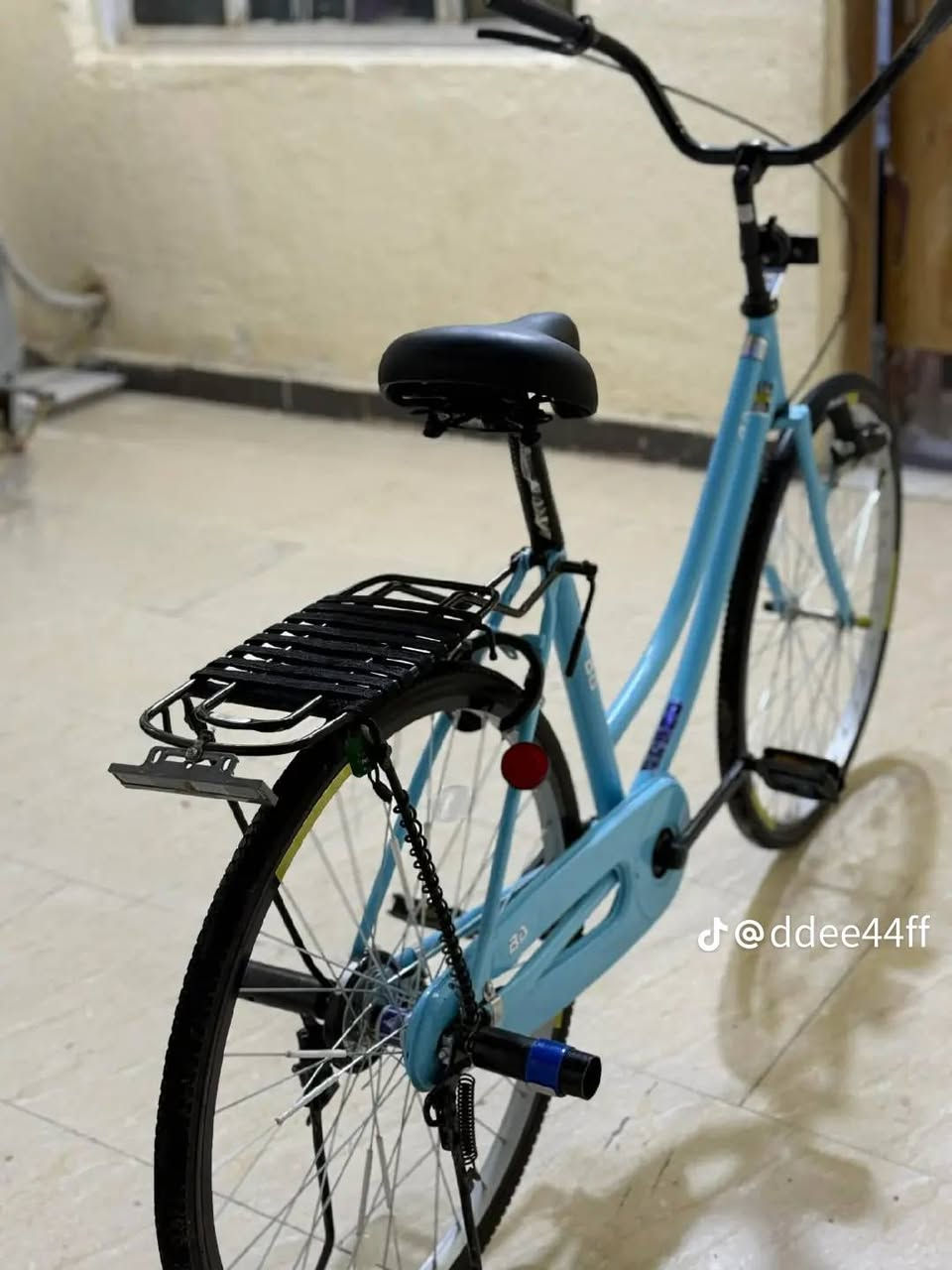 سلام عليكم بايسكل نضيف جدا ياباني الشركه BD موديل 21 مراوس فقط بدون بيع لمواصفات :
درع للمدكر الكدام.
مداكر امامي خلفي.
بريك امامي خلفي.
دسك نوع ٩٠
الاستفسار رقم.***********
