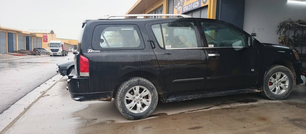 سیارە بو فروتنێ و تبدیل دگەل شوفرلێت یان جێمسی یا بلند
مودێل 2005 غازو بانزین مکینە 8
 بەس قتعەکا تێدا بێ داخلی  سیارە وەسع شەریکەیە گەلەکا پاقژە تحویل شەرت 2,150,000 غرامە یل سەر دێ ژ سعرێ هێتە خار سعر 95وەرەقە و مجالەکێ کێم 
هیڤیتکەم بەحسێ قفلا سعرێ نەکە 
سیارە یال دهوکێ
رقم :*********** دهوك, العراق
