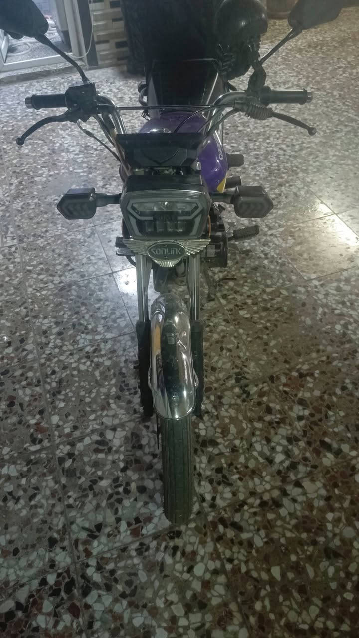 السلام عليكم دراجة سافان 25 مكينه كفاله 
السعر 700 بيه مجال بسيط بقيه تفاصيل وشبيها عالخاص 
واتساب ***********
***********رصيد مكاني بغداد حي النصر
