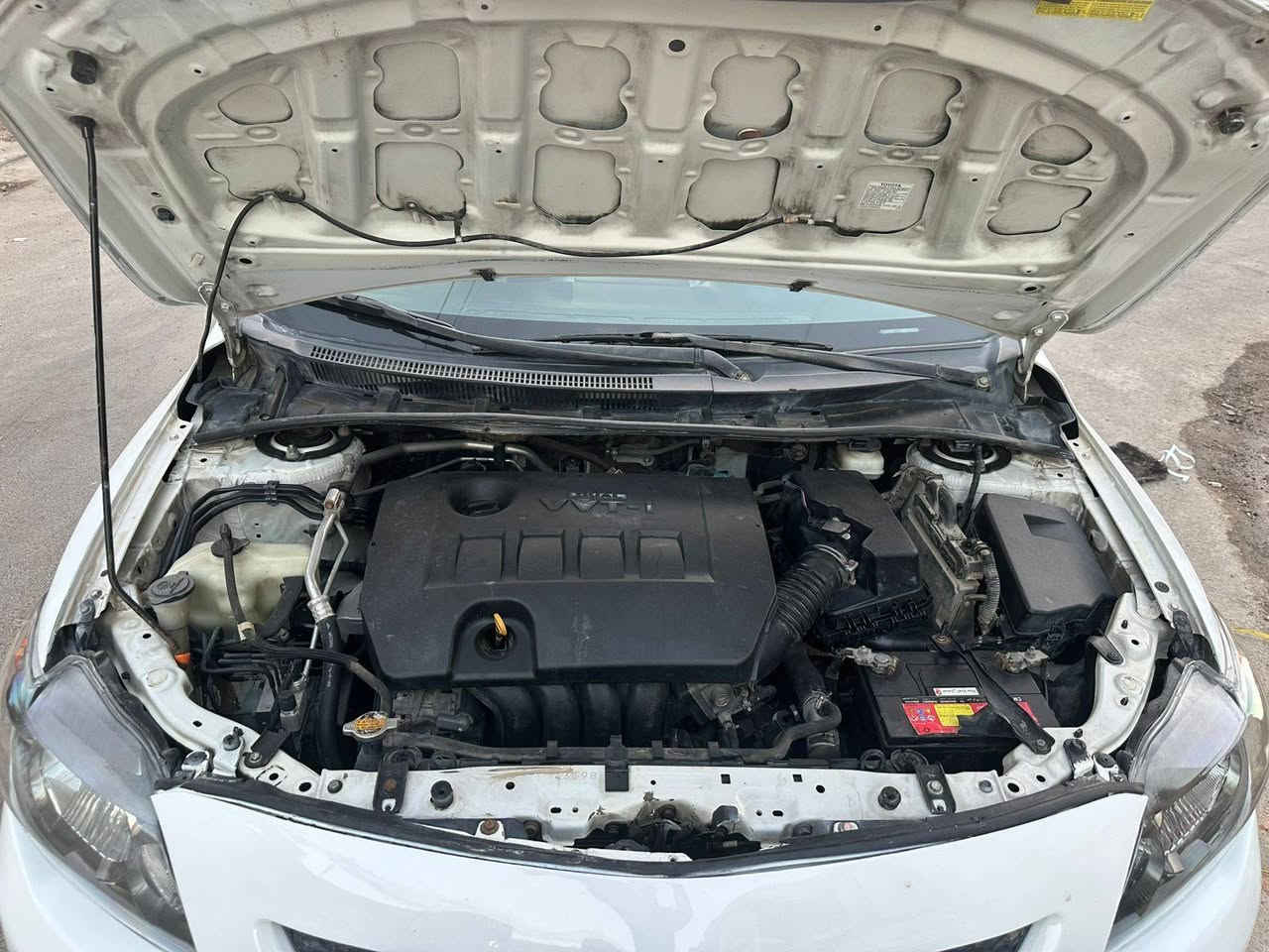 سلام عليكم شباب عندي كورلا 2009 S وارد أمريكي صبغ قطعتين محرك 1800  جاهزه من كلشي كير ومحرك حداديه تخم تاير تتدفئه وتبريد رقم بغداد دولي هزه وسنويه جديده 2030 مكانه بغداد سعر 102               *********** @ بغداد, العراق
