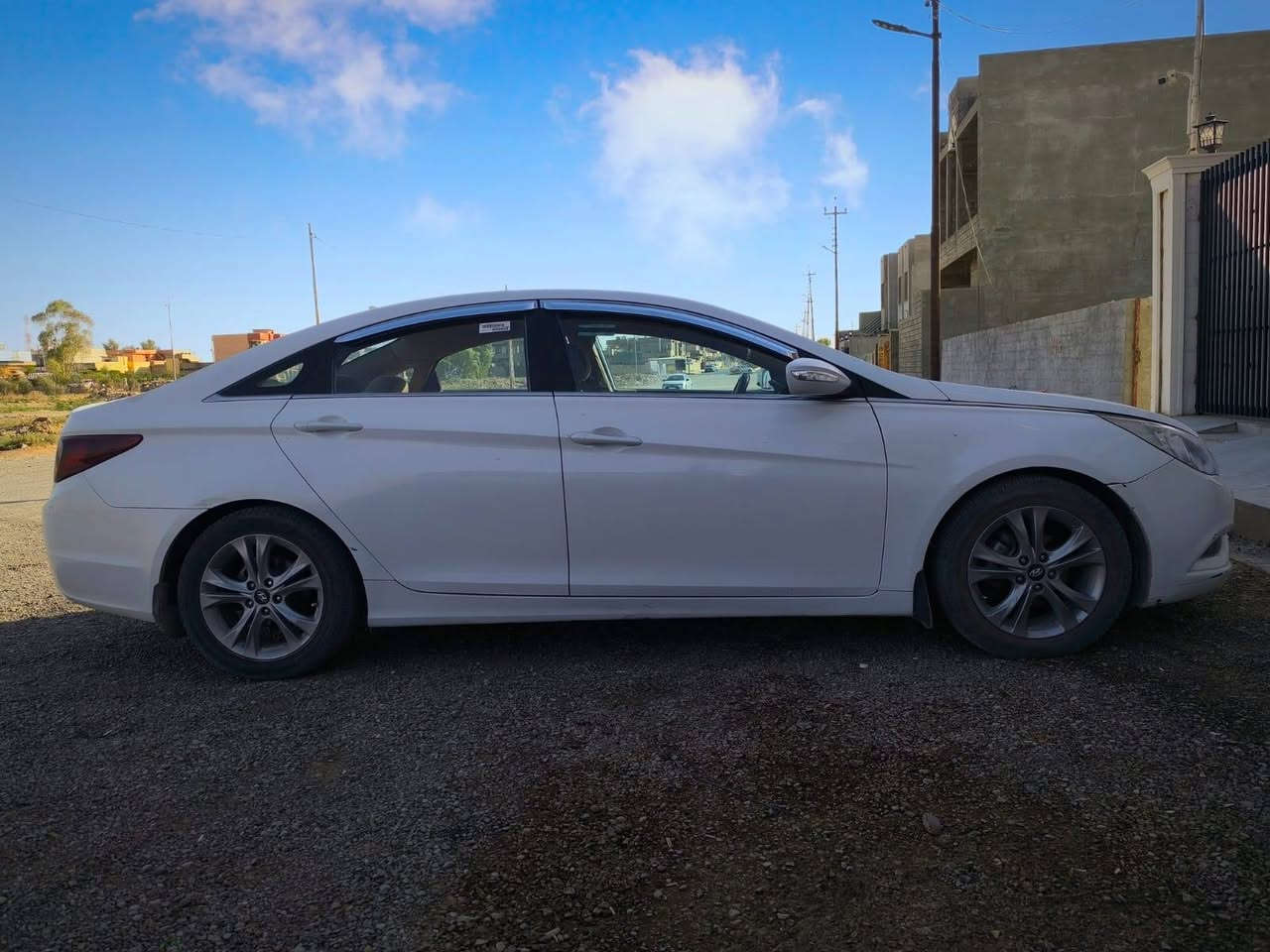 سوناتا ٢٠١٣ خليجي
محرك ٢٤٠٠  رقم نينوى 
نص فول 
رقم مميز
بيها شبر صبغ بل سقف اثر حجر 
ماشية ٢٢٠ 
السعر ١٢٤ وبيها مجال 
العنوان موصل ناحية برطلة 
***********
