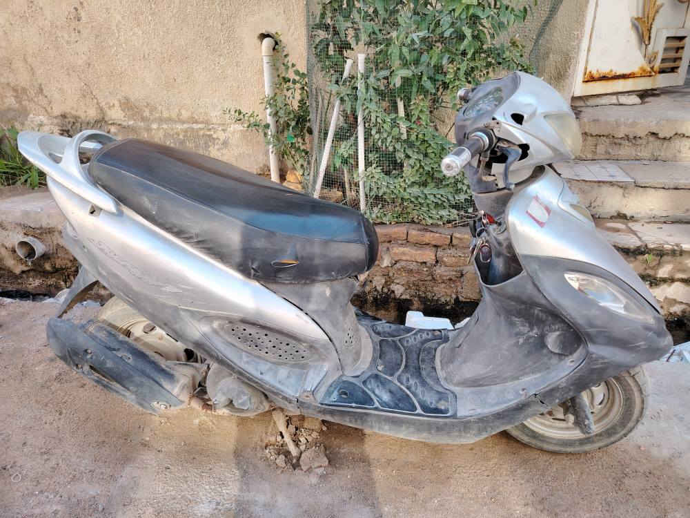 السلام عليكم
كامكو نوزل v1
للبيع
دبلات فاكسه الاماميه
مكينه ناعمه مجفته مبدل بيه بوشه وبستم اصلي مو تجاري 
ومجاي تشتغل الدراجه تطلع صوت يعني تشتغل المكينه   تخربط وتكدر تسويه يم اي فيترجي
يعني تصرف عليه ٦٠ الف او اقل  تطلع فد شي وخدميه.. 
السعر ٣٥٠ الف وبيه مجال
المكان الرفاعي
للتواصل الاتصال على الرقم
***********
