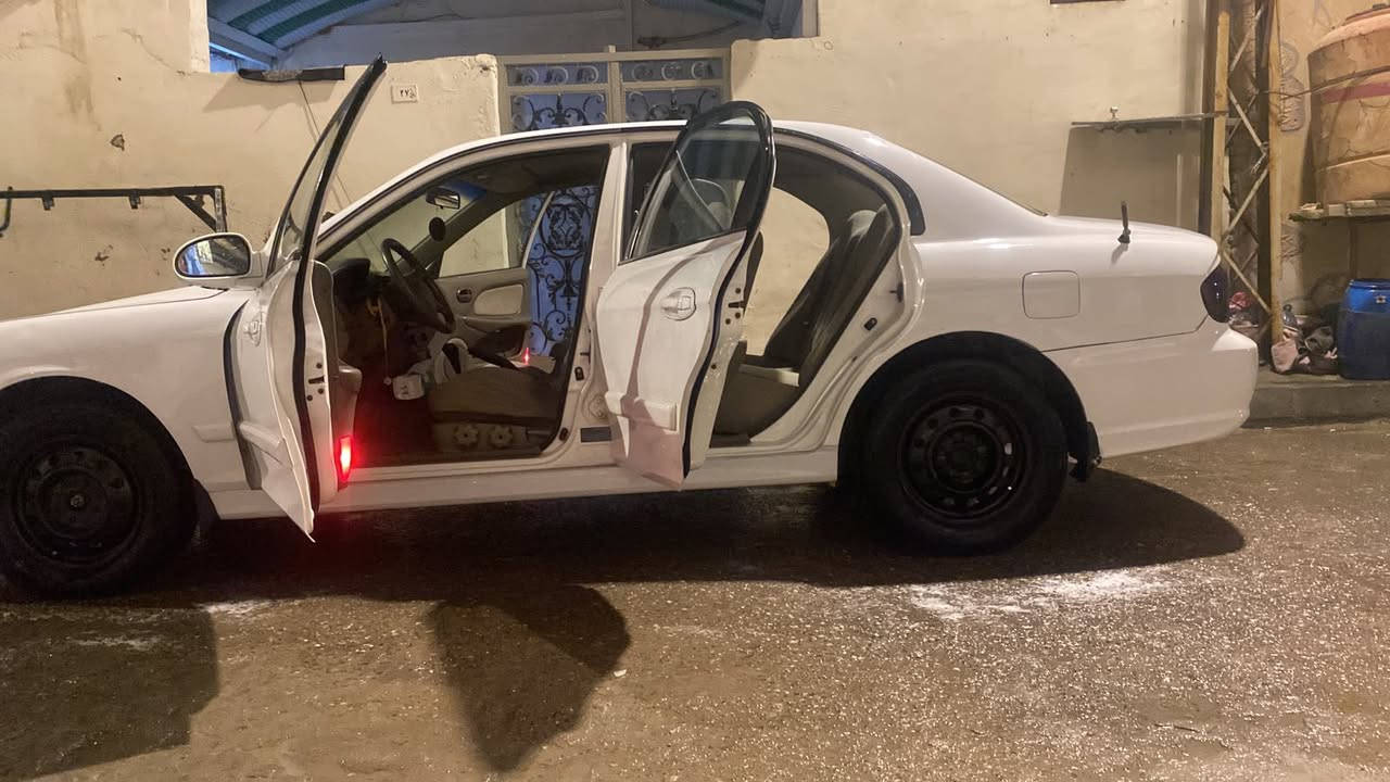 السلام عليكم سوناتا ٢٠٠٤ وارد خليجي السيارة جاهزة كير ومكينة وحدادية وتبريد تراي لاربيل شرط سنوية جديدة رقم انكليزي بأسمي تحويل ثاني يوم محرك ٢٠٠٠ دوش ٤ سلندر مكان السيارة بصرة متواصل ع الرقم ***********
