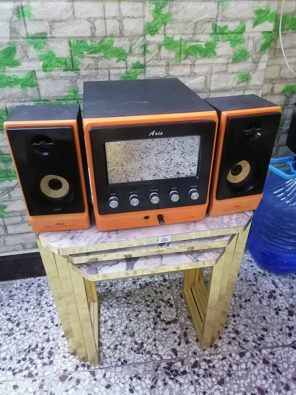 كاونتر الاول مترين 75
ثاني سنك170
سماعه 20
بوفيه 125


**إذا كنت صاحب هذا الإعلان وتريد حذفه لأي سبب، رجاءا أرسل رسالة إلى الدعم الفني**