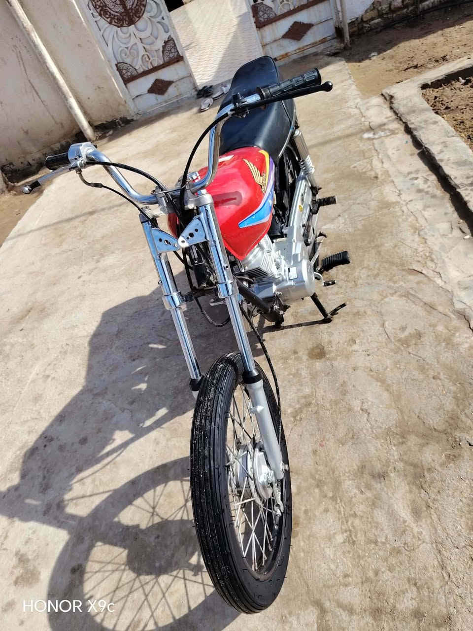 سلام عليكم شباب درجه البيع شاصي مديل 19وتعميرته كله 26درجه ما مفتوح بيه برقي
شراي ينتصل بس رمشلي ***********
