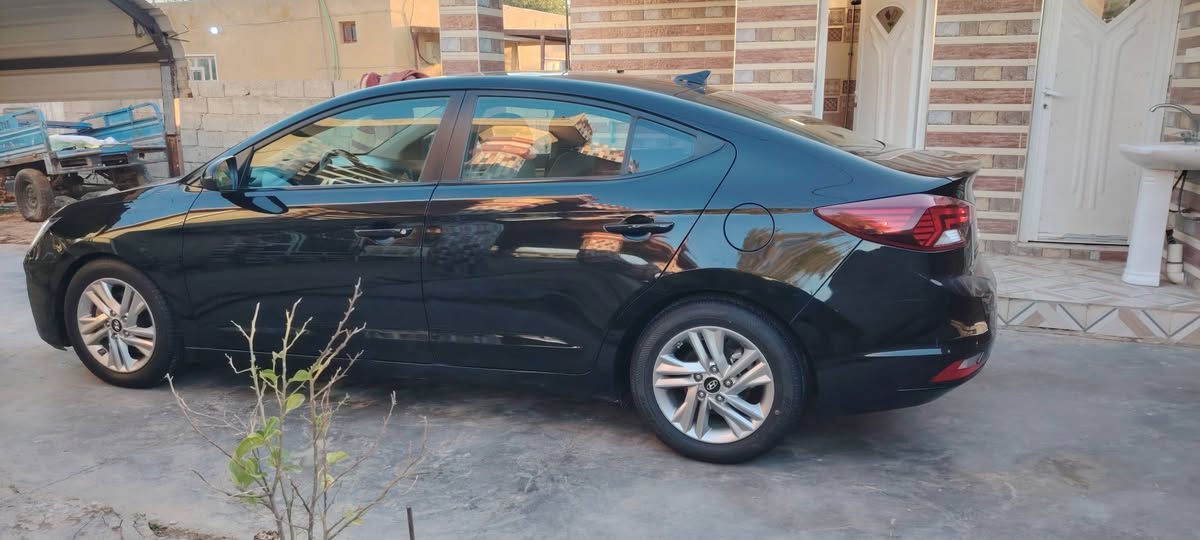 الانترى ٢٠١٩ فول مواصفات بصمه جنطه ذكيه شاير ترحيب فول على الاخير ماشيه ٥٩ محرك ٢٠٠٠ مامفتوح كفاله من لاتنقيص والتبخير  جاهزه من كلشي كله على الشركه سنويه نافذه صار ثلث أشهر تريد وكاله تحويل حاضر ضرر السياره جاملق مبدل بلادي وحافت البنيد مكدار شبر صبغ مكان السياره الصويره سعره ١٣٠ وبيه مجال كلش بسيط *********** رقمي بي واتساب
