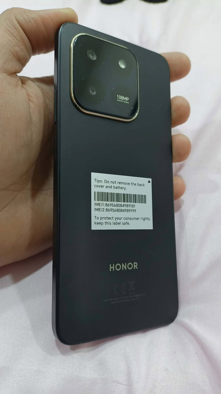 هونر إكس 7 d
ذاكره 256
بطاريه 6500
جهاز كلش نضيف موصفاته موجوده بلصوره جهاز استخدامه شهر 
جهاز جديد بس شاحنه وباكيت مابي ابيع بس جهاز 
سعره 180 بي مجال 
رقم الهاتف *********** واتساب
