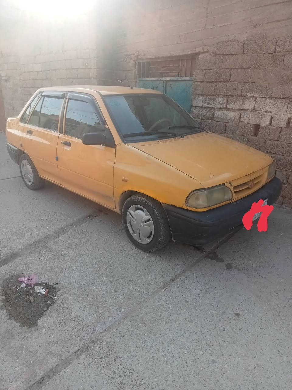 سايبا موديل 2014 بيها جاملق امبدل بيها كاربون بانزين السعر 25 وبيها مجال مكان السياراة الرشيدية ***********
