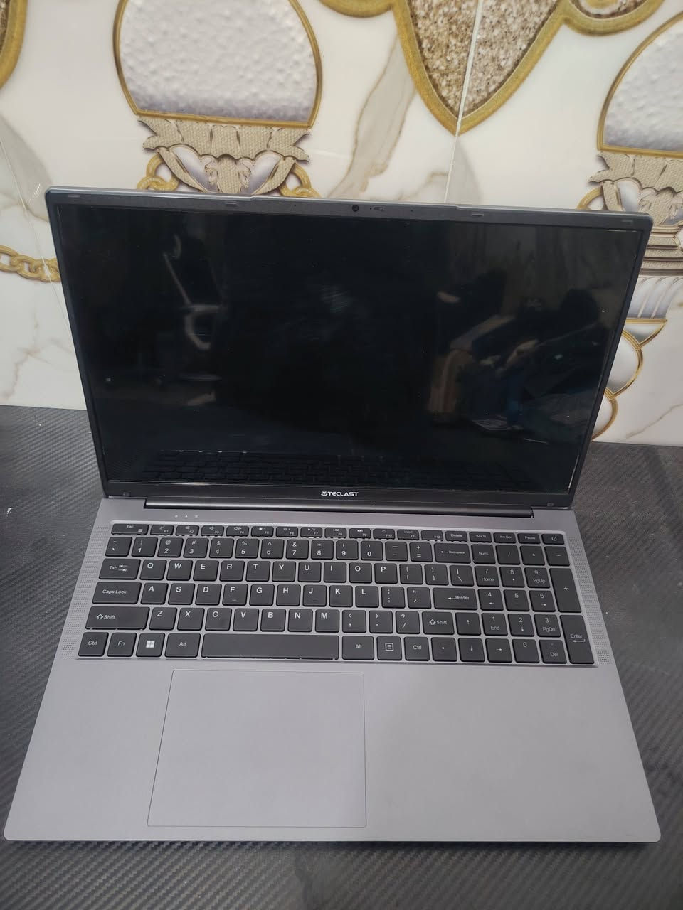 Brand:TECLAST
Cpu:N95 (4CPUs) 1.7GHz
RAM:16GB
Storage:SSD m.2  512GB
Screen:17 inch
Screen Resolutio:HD 720
السعر 250 مع التوصيل


**إذا كنت صاحب هذا الإعلان وتريد حذفه لأي سبب، رجاءا أرسل رسالة إلى الدعم الفني**