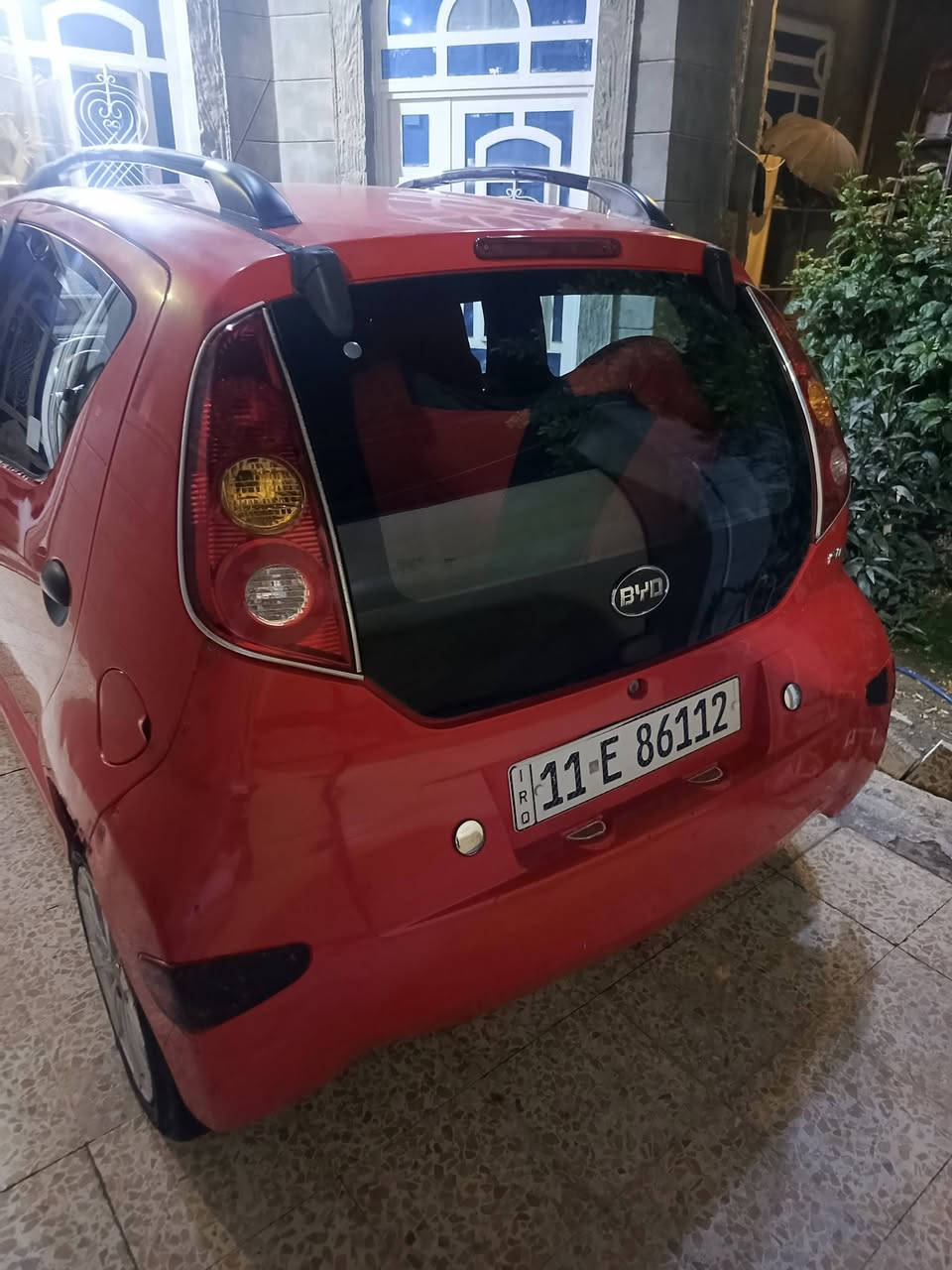 Byd f0
موديل 12 
السياره جاهزه من كل شي 
مابيها اي ضربه نظيفه مثل مموضح بالصور 
سعرها 35 وبيها مجال 
***********
واتس اب او اتصل مباشر
