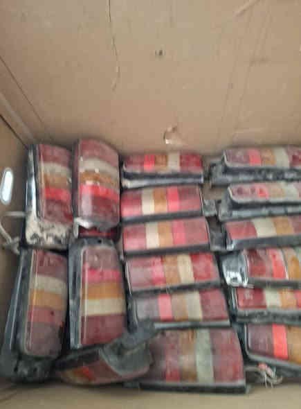 اسلام عليكم ورحمه الله وبركاته 
تم بعون الله تعاله وصول بك لايت حاويه من موديل ٩٠ الحد موديل ٩٥  ساحه عدن الشارع الصناعي مقابيل مرتضى دوج موقع المحل الجديد  ارقام الهواتف *********** او *********** الارقام بيهه واتساب اليحب ايخابر 
السعر الزوج ٤٠ الف دينار اسعار جمله بدون عمله رجاءا لان اسعار ثابته وتدللون
