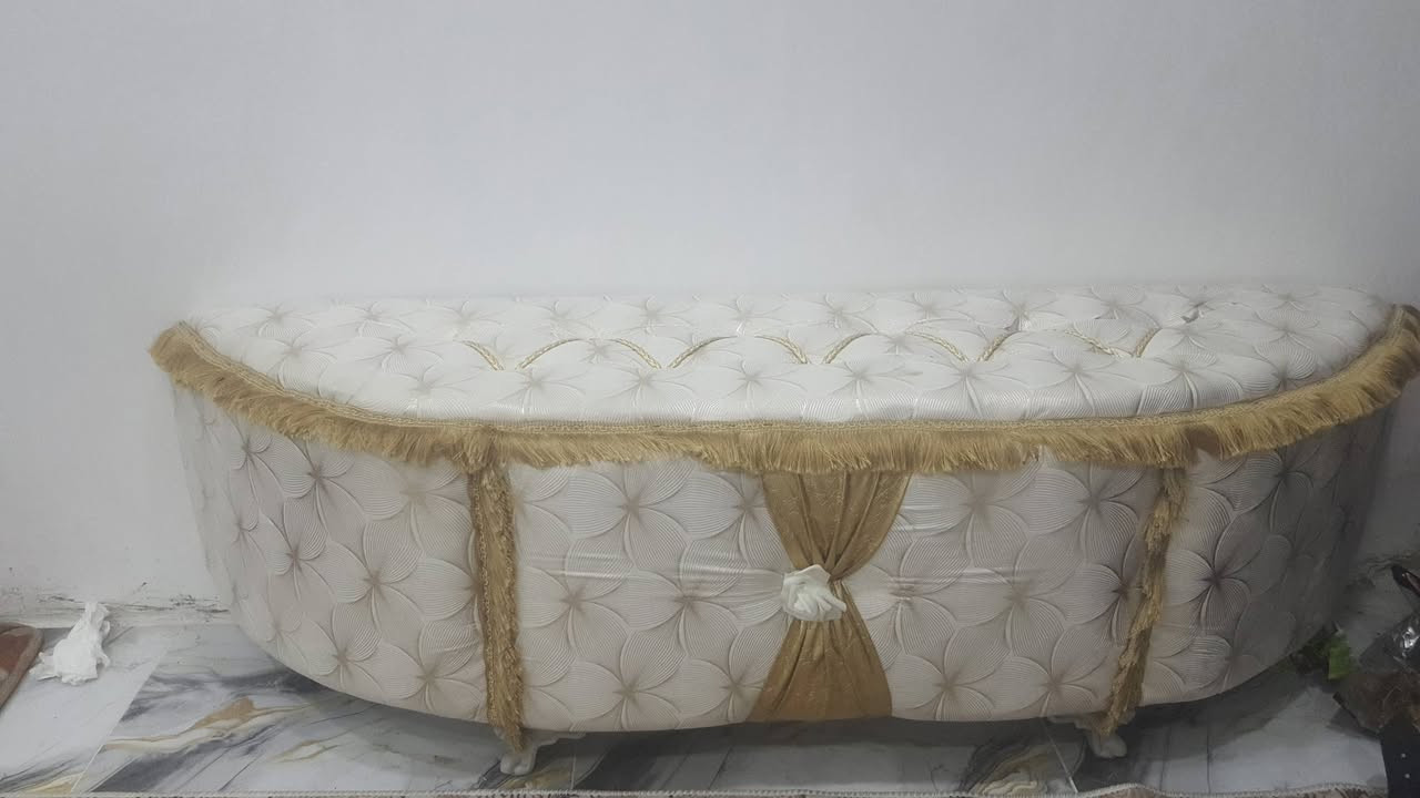 للبيع غرفة نوم درجه اولى داخل وخارج صاج 6 باب ملحق مع هدايه دوشك جديد وطابوريه وشازلون


**إذا كنت صاحب هذا الإعلان وتريد حذفه لأي سبب، رجاءا أرسل رسالة إلى الدعم الفني**