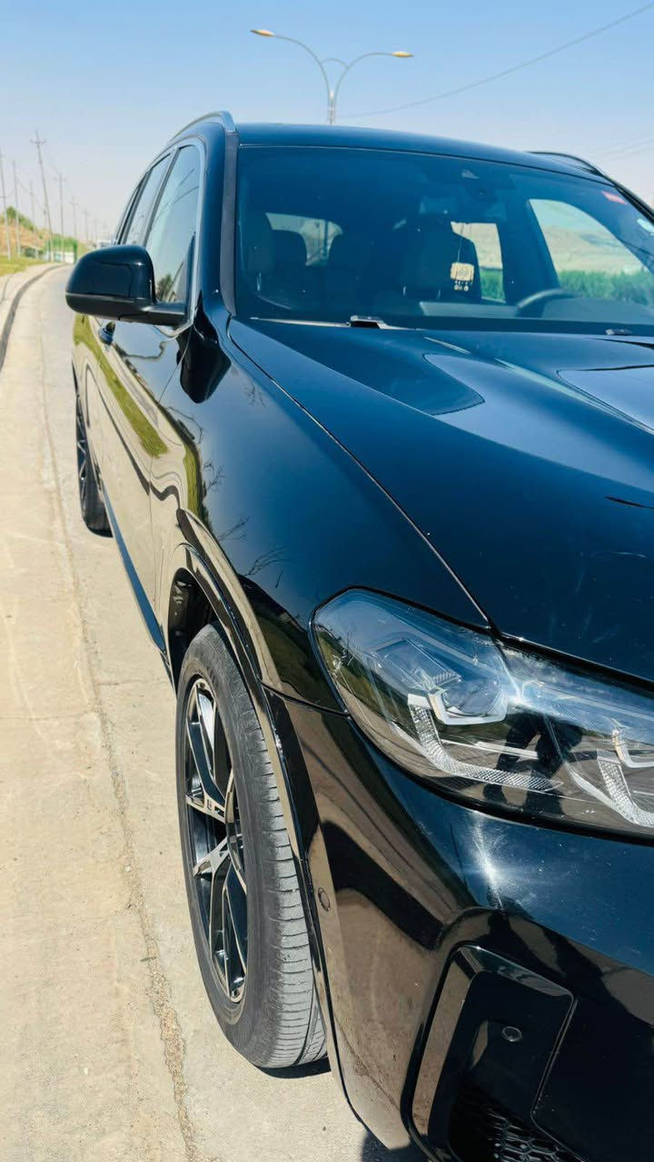 BMW 3X X Drive
موديل 2022 
ماشيه 88 كيلو
ضررها جاملغ وبونيد ايرباك تكمه فقط طاك باقي سليم 
مواصفاتها معروفه فول ماعده الداداشو 
سياره نظيفه ماناقصها برغي 
مكانها اربيل 
السعر 249 ورقه وبيها مجال 
*********** أربيل, العراق
